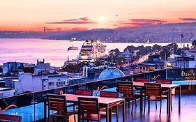Demiray Hotel
